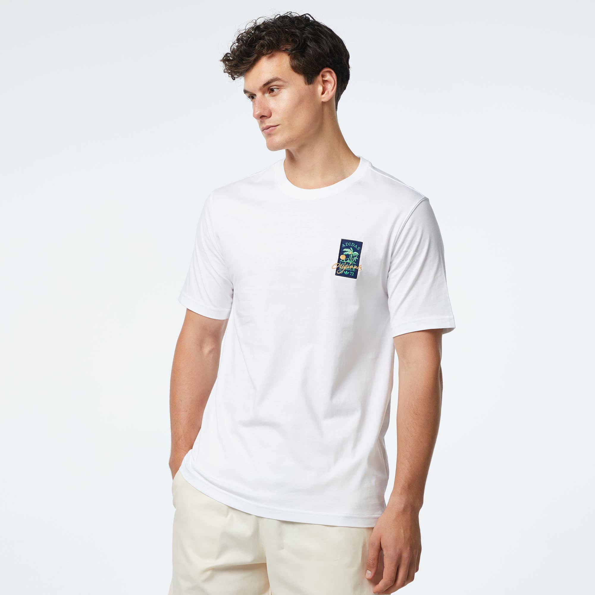 adidas Originals Oll Badge Erkek Beyaz T-Shirt